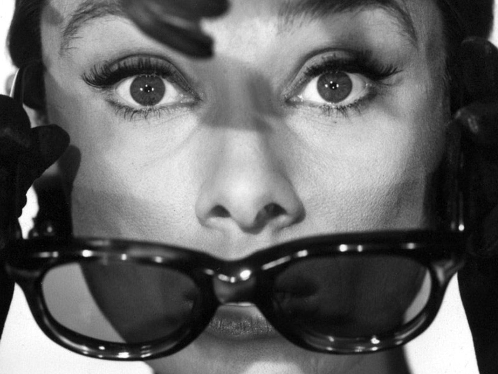 Iconic Celebrities Who Wore Oliver Goldsmith Glasses