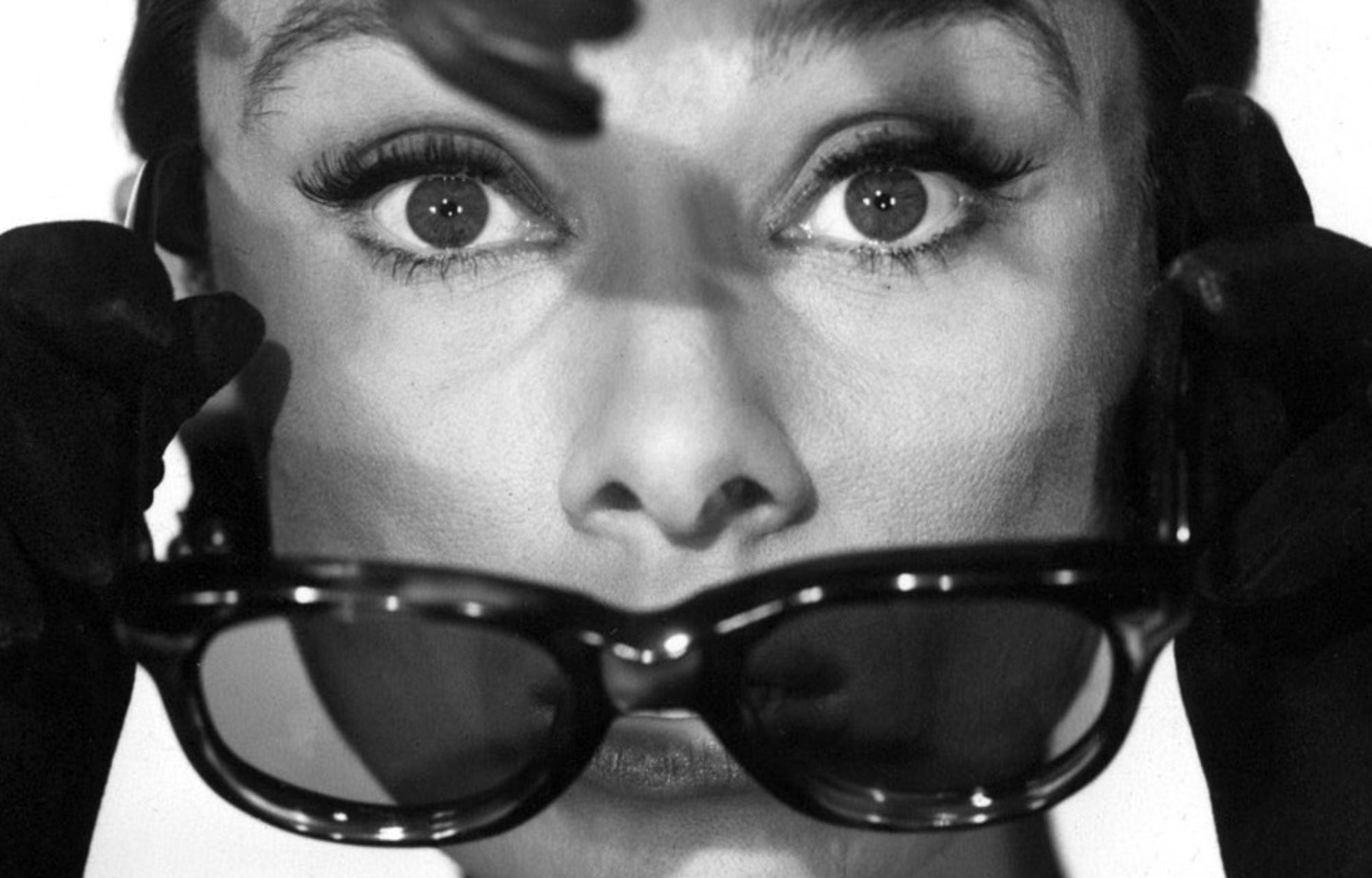 Iconic Celebrities Who Wore Oliver Goldsmith Glasses